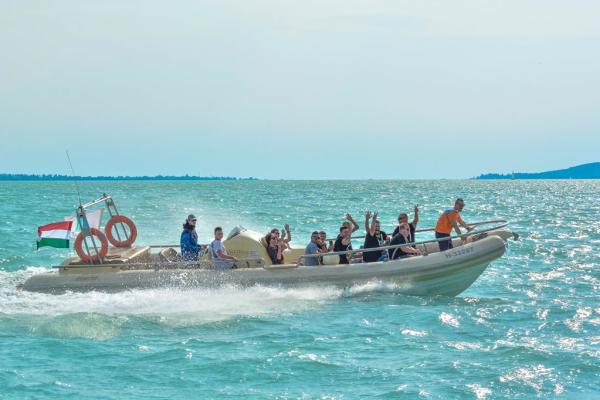 005 Speedboat Adrenalin Tura